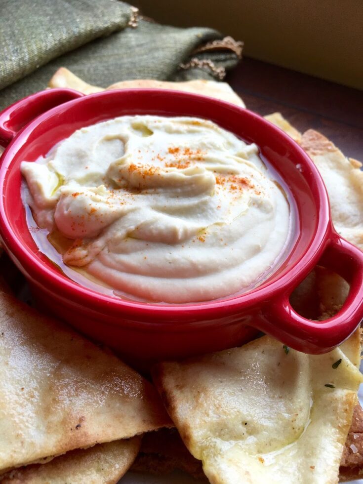 White Bean Dip with Seasoned Pitta Chips